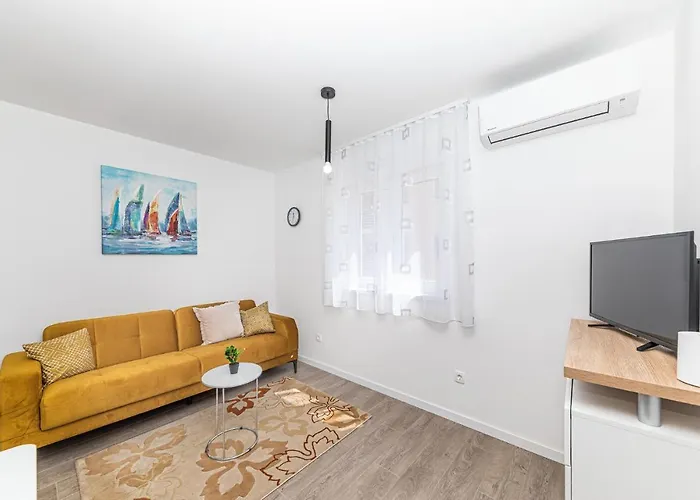 Awesome In Kastel Kambelovac Kaštela